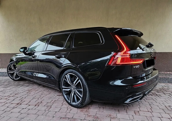 Volvo V60 cena 119900 przebieg: 146000, rok produkcji 2020 z Nysa małe 529